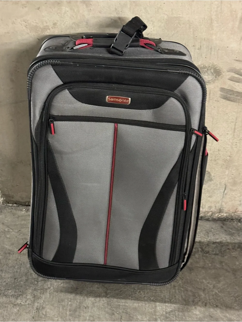 Samsonite Gray, Black and Red Travel Spinner Suitcase